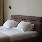 迪莱克狄公寓 公寓 *