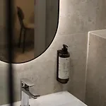 迪莱克狄公寓 *